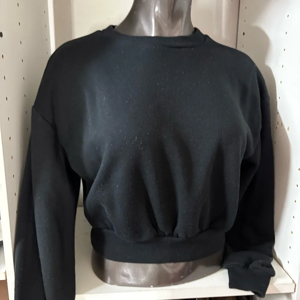 Woman’s wild fable crop top pull over sweatshirt, size medium - Picture 3 of 15